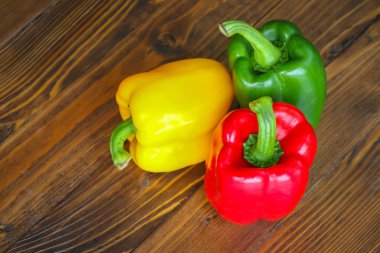 Büyük kırmızı biber biber 