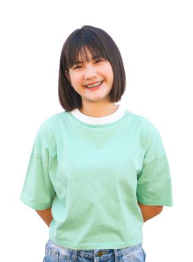 Asyalı tebessüm kız izole edilmiş. 