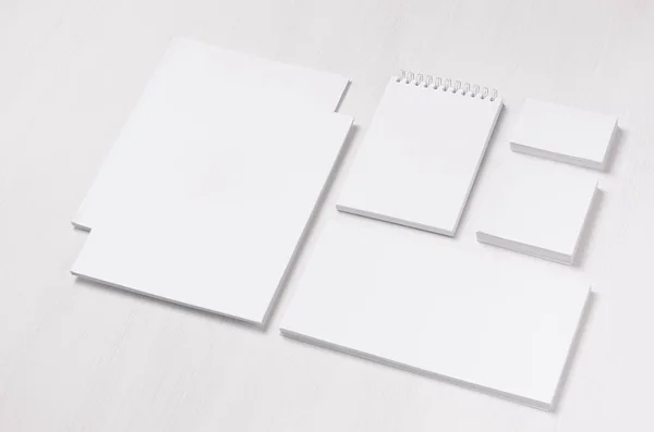 Cartão Visita Branco Branco Envelope Papel Timbrado Bloco Notas Adesivos — Fotografia de Stock