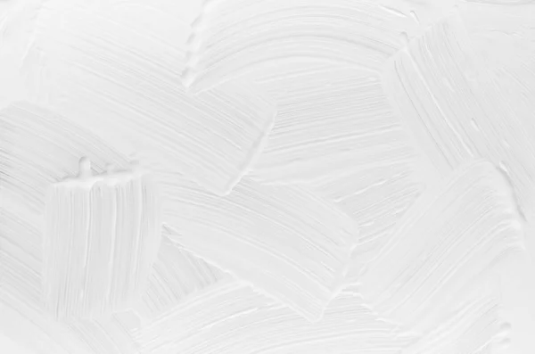 Weiche Hellweiße Flüssige Farbe Hintergrund Mit Zufälligen Pinselstrichen Als Abstrakte — Stockfoto
