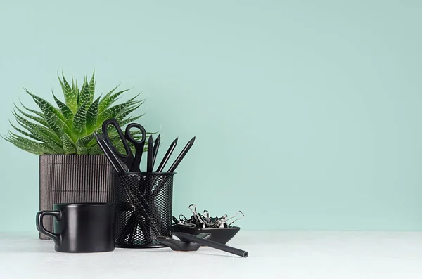 Oficina Casa Primavera Para Negocios Estudio Con Papelería Negra Taza —  Fotos de Stock