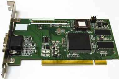 Beyaz arkaplanda Pci Video kartı 