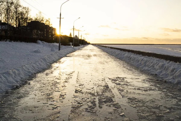 Vista matutina del hielo en Rusia — Foto de Stock