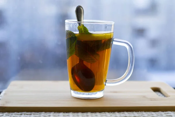 Morning Tea Transparent Glass Lemon Mint Glass Stands Windowsill Teaspoon — Stock Photo, Image