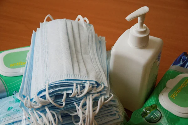 Set Medical Masks Sanitizer Antibacterial Wipes Charity Help Those Need — Stock Photo, Image