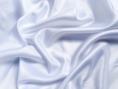 Beyaz buruşuk kumaş dokusu arka planı. Tasarım için kıvrım dalgalı ipek perde