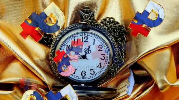 Символ знака рубля падає дощ на тлі годинника — стокове відео