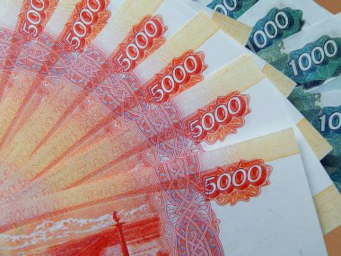5000 ruble yakın çekim yüz değeri ile Rus parası