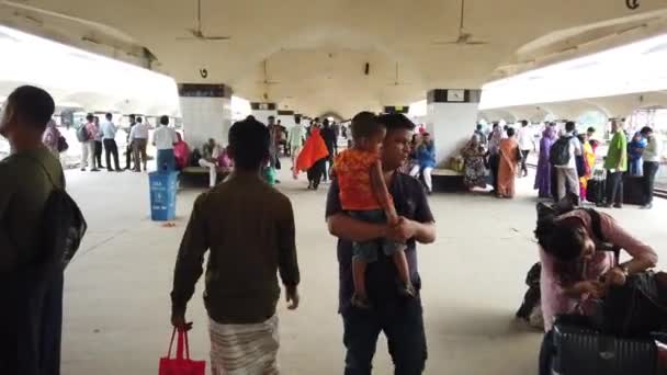 Bangladesh estação de chuva e trem — Vídeo de Stock