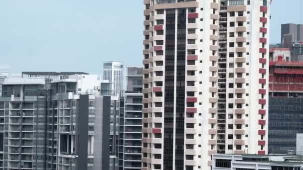 Close-up van moderne gebouwenarchitectuur in singapore — Stockvideo