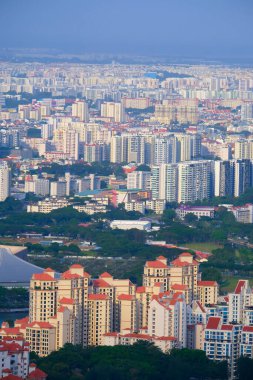  Singapur finans binalarının sabahları yüksek açılı görüntüsü 