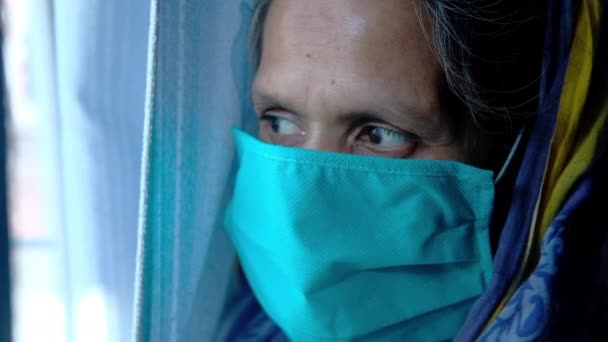 高齢者のためのコロナウイルスの危険性の概念 — ストック動画