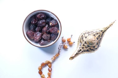 Ramazan kavramı, kasede meyveler. 