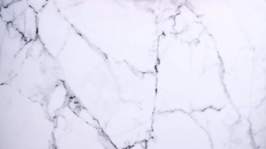 Kumaş Pamuk Surat Maskesi döşeme arkaplanına düşüyor 