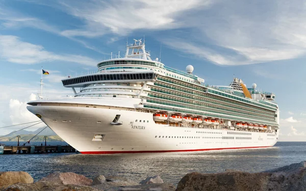 Cruise Ship Ventura Docked Basseterre Caribbean Island Kitts Ventura Whose — стокове фото