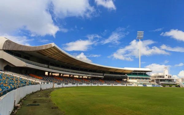 Kensington Oval Kriket Alanı, Bridgetown, Barbados. 2007 Dünya Kupası Finali ve 2010 Icc World T20 Finaline ev sahipliği yaptı.. 