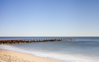 Akdeniz İniş Sahnesi. Akdeniz 'e iniş sahnesinin uzun bir süre Türkiye' nin güneyindeki Türkler kıyı şeridinden görülmesi.