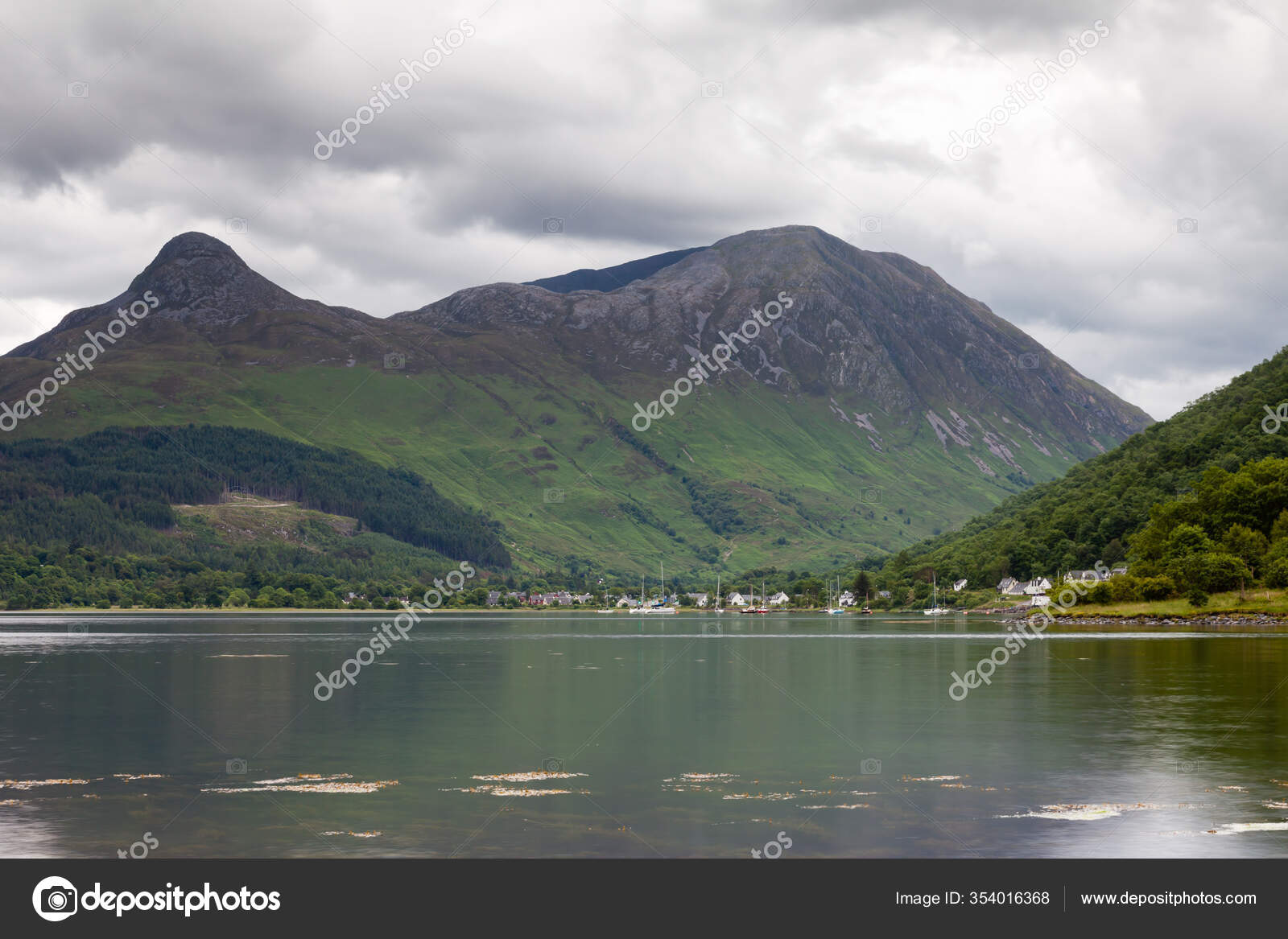 Loch Leven View Loch Leven Glencoe Scottish Highlands Loch Leven Stock