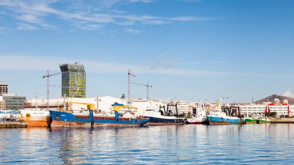 Los Barcos Están Atracados Puerto Las Palmas Gran Canaria España — Foto de Stock