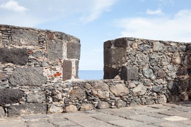 Santa Catalina Kalesi 'nden surlar. Şato Santa Cruz 'da, İspanya' nın La Palma adasında..
