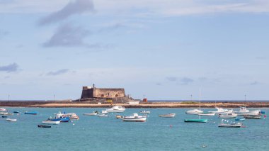 Castillo de San Gabriel, İspanya 'nın Arrecife limanında bulunan bir kale. Kale Lanzarote adasında..