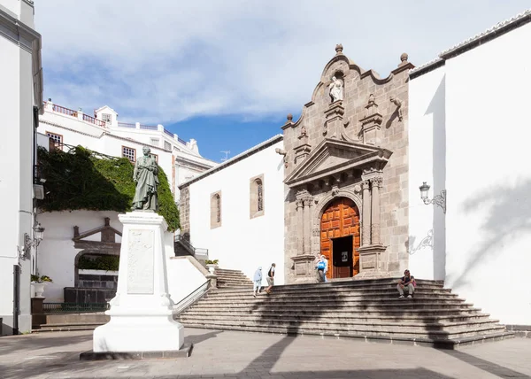 Santa Cruz 'daki El Salvador Kilisesi İspanya' nın La Palma adasında..