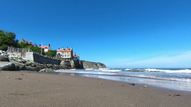 Robin Hood Bay Vista Sulla Spiaggia Robin Hood Bay Baia — Video Stock