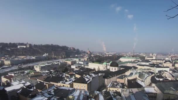 オーストリアのカプジネルベルク山から見た冬の日に 新しい ザルツブルクのスカイラインを記録したタイムラプス — ストック動画