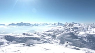 Untersberg Zirvesi. Avusturya 'daki Untersberg dağının zirvesinden manzara. Dağ, Almanya ile Avusturya arasındaki sınırın üzerindedir..