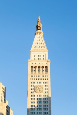 Metropolitan Hayat Sigortası Kulesi, Amerika Birleşik Devletleri 'nin Manhattan şehrinde yer almaktadır. 1909 'da tamamlandı..