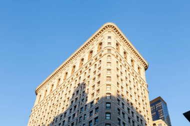 Flatiron Binası, Amerika Birleşik Devletleri 'nin Manhattan, New York şehrinde yer alır. 1902 'de tamamlandı..