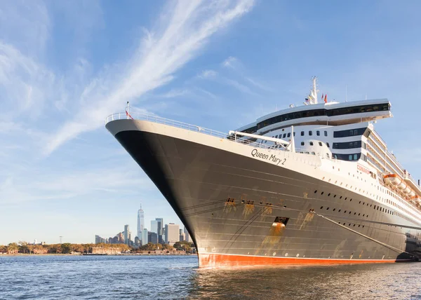 Круїзний Лайнер Queen Mary Зображений Брукліні Нью Йорк Сша Літак — стокове фото