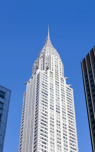 Chrysler Binası, New York 'ta Amerika Birleşik Devletleri' nde inşa edildiği sırada dünyanın en yüksek yapısıydı. 1930 'da Art Deco tarzında tamamlandı..