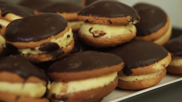 Μπισκότα Στο Φούρνο Φρεσκοψημένα Μπισκότα Μπισκότα Ψημένα Στο Φούρνο Κοντά — Αρχείο Βίντεο