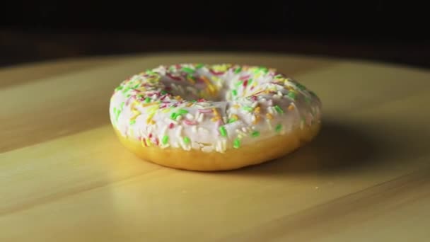 Rosquilla Rotación Vídeo Mesa — Vídeo de stock