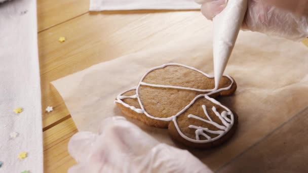 Girl Preparing Gingerbread Cookies Christmas — Stock Video