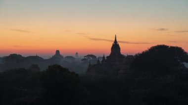 Bagan stupas pagodas Antik şehir Burma myanmar gün doğumu zaman aşımı