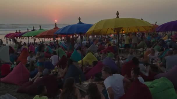 Bali Indonesia Frijoles Sombrillas Placha Doble Seis Playa Seminyak — Vídeos de Stock