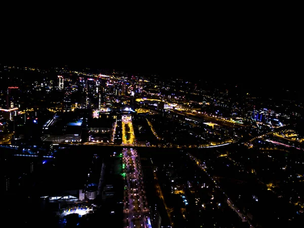 Milieu de la nuit à Francfort du point de vue aérien — Photo