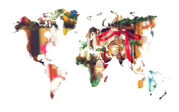 Dupla exposição da silhueta do mapa mundial e bola de Natal — Fotografia de Stock