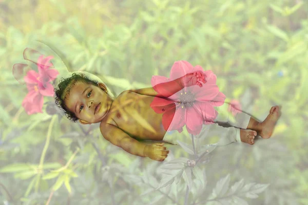 Doble exposición de lindo niño y flores rojas —  Fotos de Stock