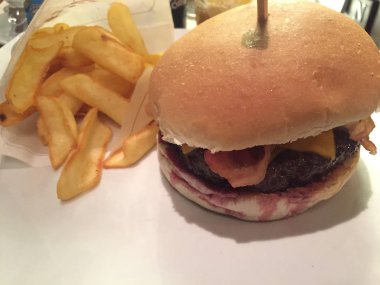 Hamburger ve patates fast-food Restoran