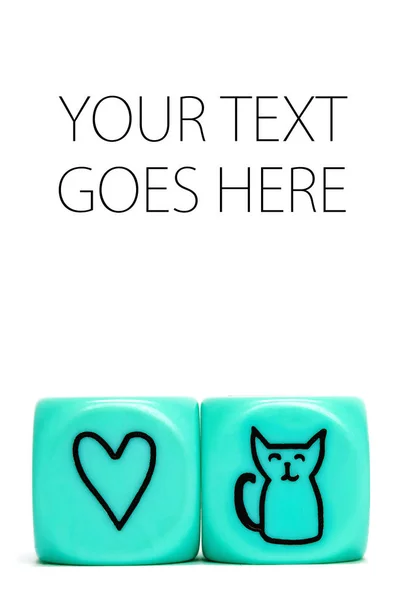 Dés conceptuels turquoise - Chats et chatons amoureux, carte — Photo