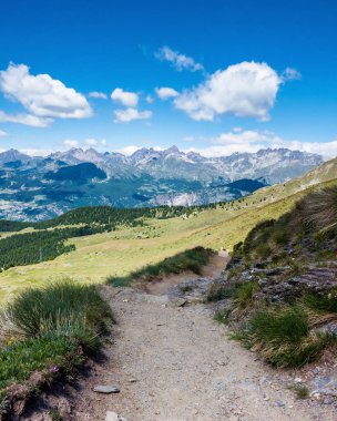 Yaz mountainscape Kuzey İtalya