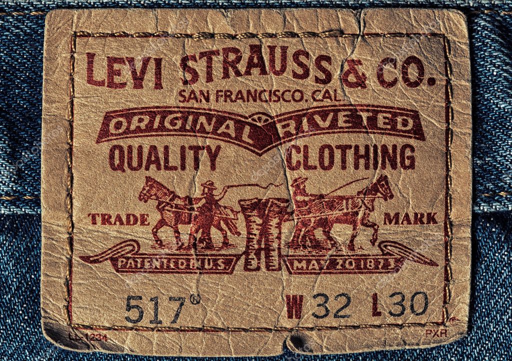 LEVI'S leather label on the blue jeans – Stock Editorial Photo © Armastus  #125822034