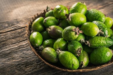 Olgun feijoa meyve 