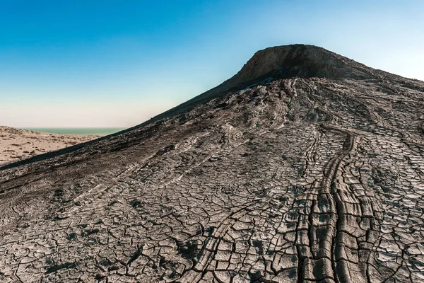 Éructation du volcan de boue — Photo