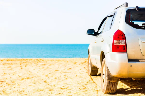 Sommer mit dem Auto unterwegs — Stockfoto