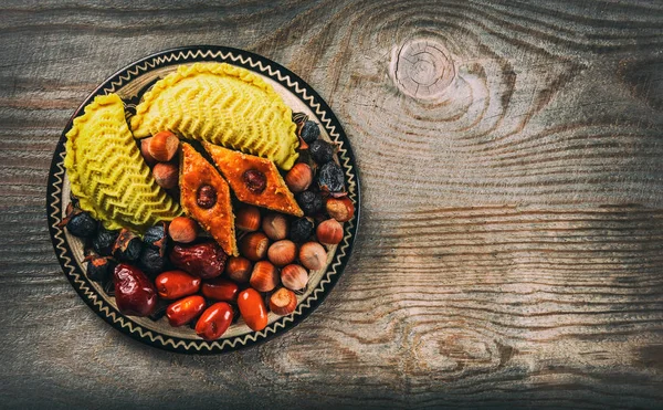 Novruz tatil için Doğu tatlılar