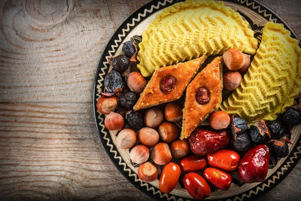 Novruz tatil için Doğu tatlılar